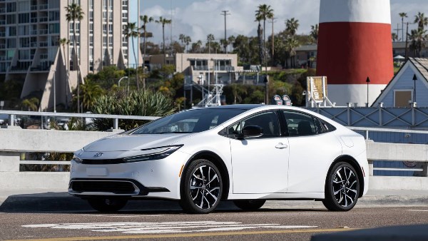 السيارات الهجينة PHEV
