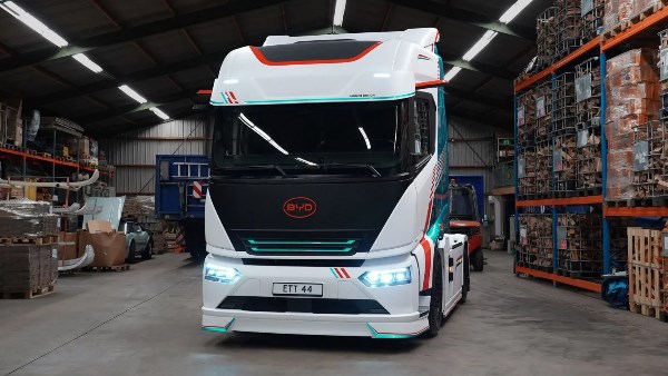 شاحنة BYD ETT 44