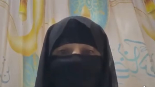 سيدة تستغيث بعد تهديدها بالقتل والتشهير