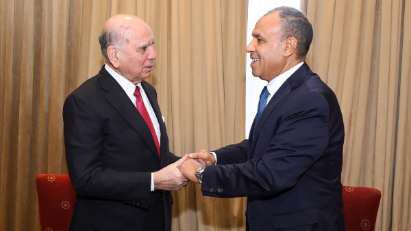 وزير الخارجية يلتقي نظيره العراقي ويبحثان التعاون الثلاثي وتطورات المنطقة