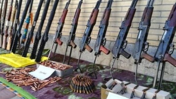 إيران.. ضبط 1200 قطعة سلاح حربي على حدود البلاد