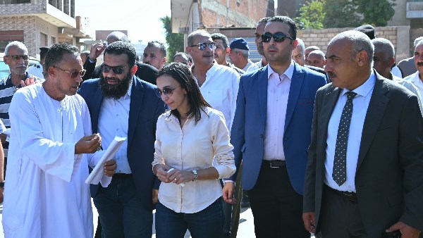 على مساحة 1856 مترًا مربعًا.. محافظ البحيرة تتفقد مجمع مواقف إيتاي البارود على مساحة 1856 مترًا مربعًا.. محافظ البحيرة تتفقد مجمع مواقف إيتاي البارود