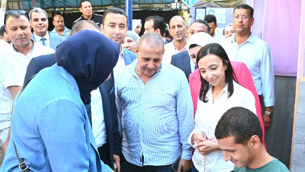 محافظ البحيرة