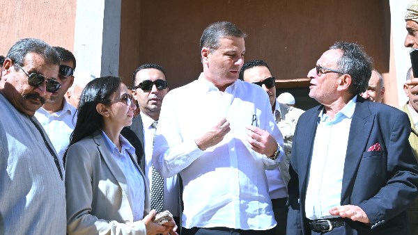 محافظ البحيرة