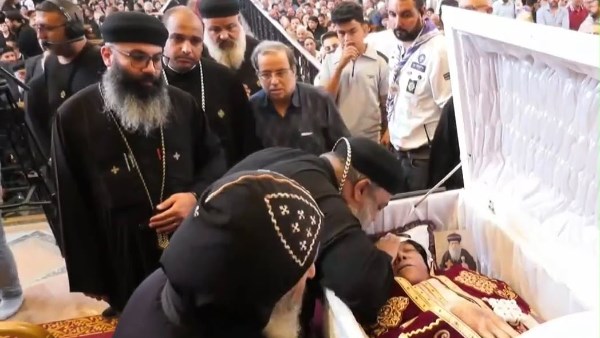 محافظ البحيرة