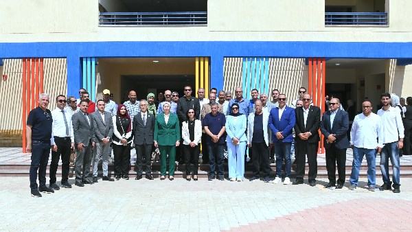 محافظ البحيرة تتفقد اللمسات النهائية لافتتاح المدرسة المصرية اليابانية بالدلنجات محافظ البحيرة تتفقد اللمسات النهائية لافتتاح المدرسة المصرية اليابانية بالدلنجات
