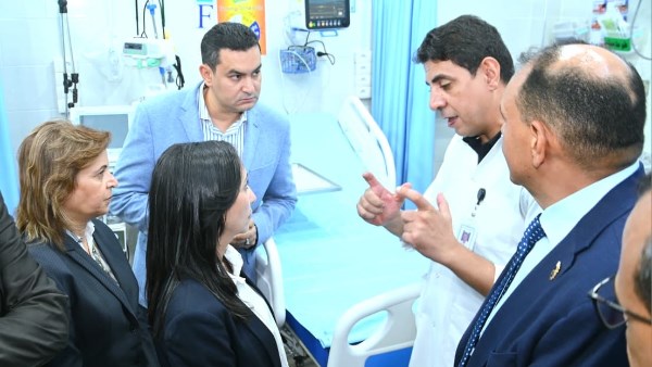 محافظ البحيرة