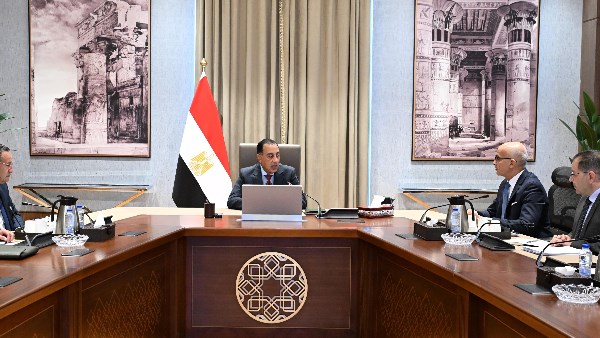 رئيس الوزراء يتابع جهود الشراكة مع جامعة إكستر البريطانية لإنشاء أول حرم دولي للجامعة في مصر