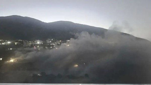 قصف مدفعي إسرائيلي يستهدف بلدة المنصوري بجنوب لبنان وتوغّل آليات إسرائيلية داخلها