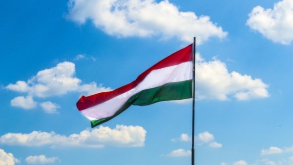 رئيس وزراء المجر يؤكد استمرار حماية الرجال الأوكرانيين في سن التجنيد