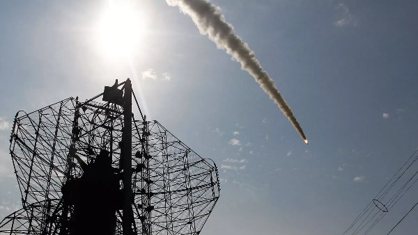 منظومات الدفاع الجوي الروسية تسقط 399 طائرة مسيرة أوكرانية
