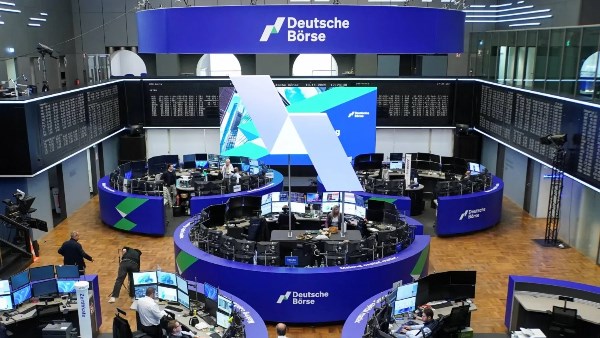 الأسهم الأوروبية ترتفع من أدنى مستوياتها في 3 أشهر مع ترقب قرار الفيدرالي