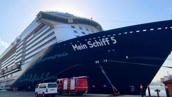 ميناء الإسكندرية يستقبل السفينة السياحية "MEIN SCHIFF 5" وعليها 3502 راكب