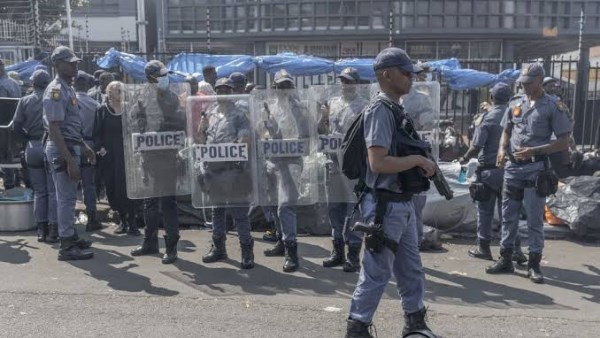 شرطة جنوب أفريقيا: مقتل واصابة 21 شخصا في حادث إطلاق نار جديد في كيب تاون