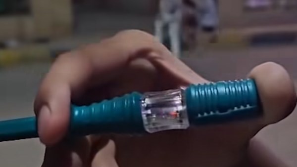 أعمدة الإنارة 