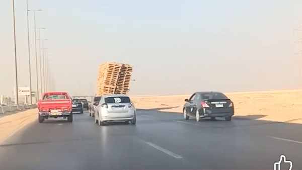 سيارات نقل