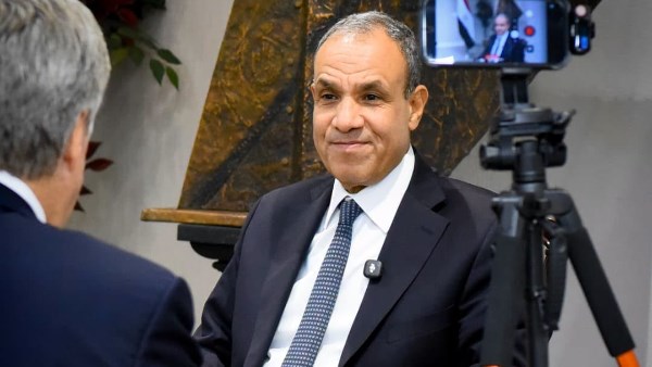 وزير الخارجية يجري حوارا مع صحيفة "واشنطن تايمز"