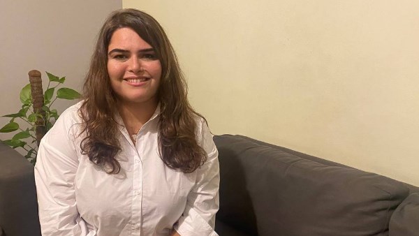 الفنانة السورية ناندا محمد 