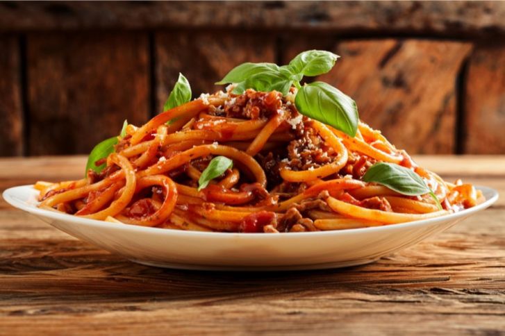 طريقة عمل المكرونة بالصلصة بـ 3 وصفات مختلفة وشهية