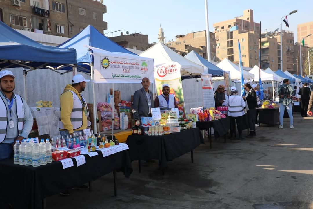 نائب محافظ الوادي الجديد يتفقد مبادرة تخفيض الأسعار بالداخلة