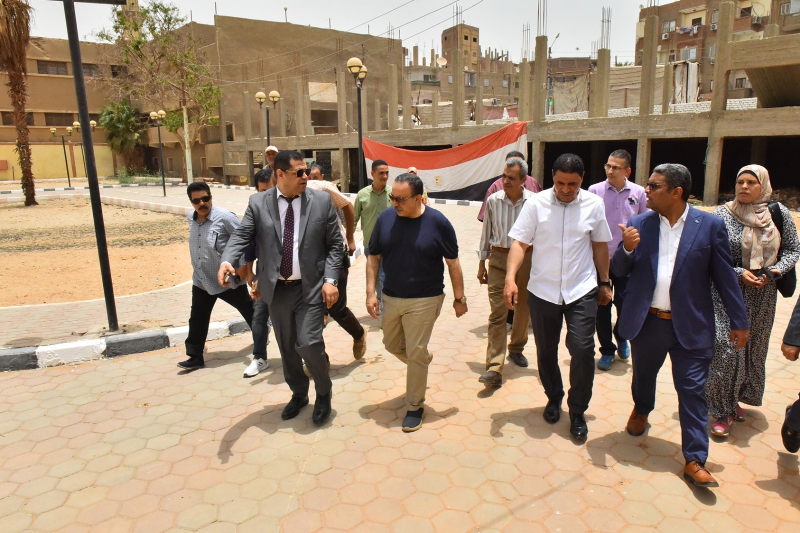 محافظ أسيوط يتابع تطوير مركز شباب منفلوط.. حمام سباحة جديد ومساحات واعدة للشباب 11 2025%5C7%5C6%5C1000350391 694 091717
