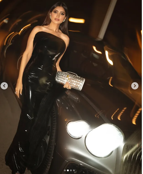 مساحة نت | مي عمر تشعل مواقع التواصل بإطلالة جريئة بالجلد الأسود (صور)