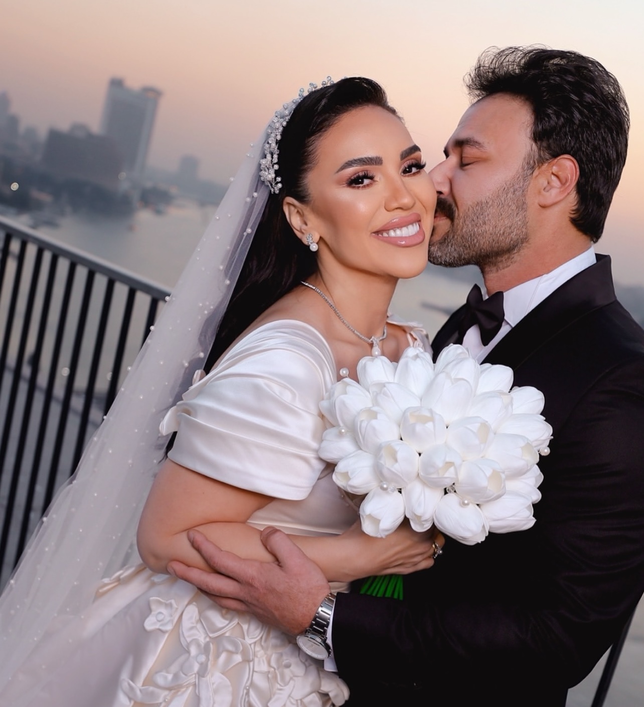 بعد حملات الانتقاد.. الصور الكاملة لحفل زفاف مي فاروق