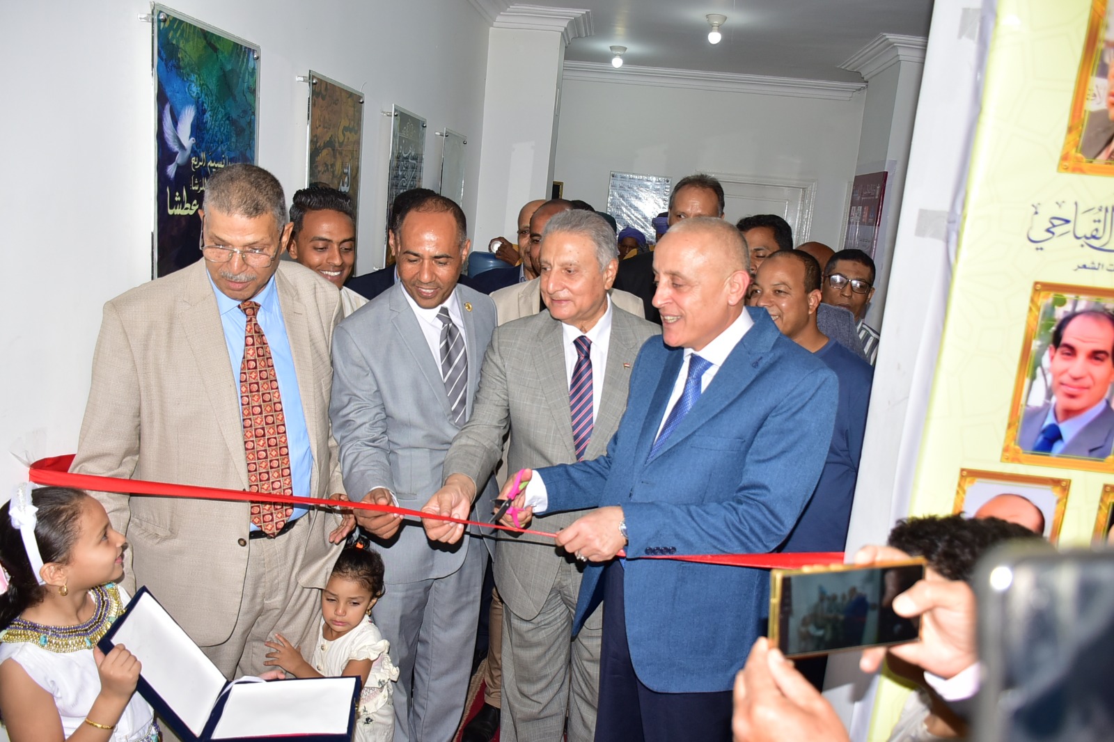 محافظ الأقصر يشهد أولى فعاليات بيت الشعر المصاحبة لمعرض الكتاب