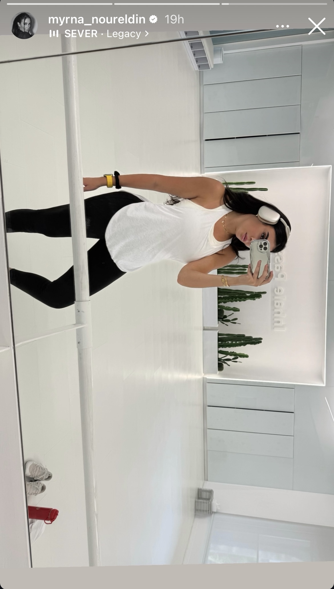 ميرنا نور الدين تستعرض رشاقتها من الجيم