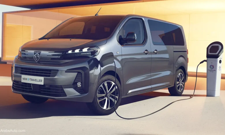 2024-Peugeot-E-Trave_582_080044.jpg