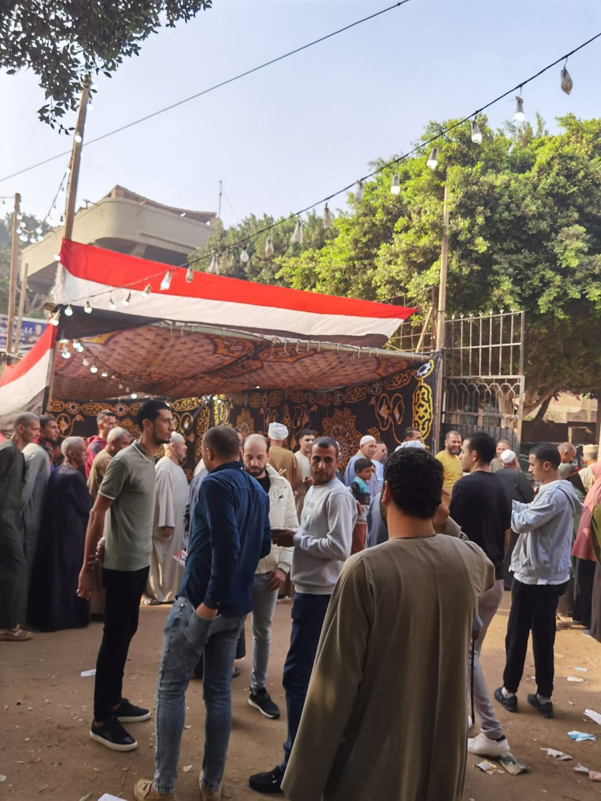 إقبال كبير على التصويت باللجنة الانتخابية بمدرسة العطف للتعليم الأساسي بمركز العياط.. صور