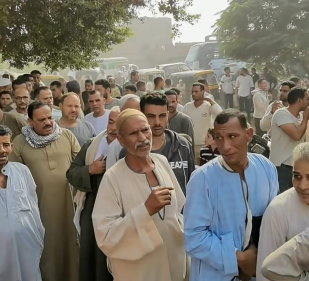 إقبال كبير على التصويت باللجنة الانتخابية بمدرسة العطف للتعليم الأساسي بمركز العياط.. صور