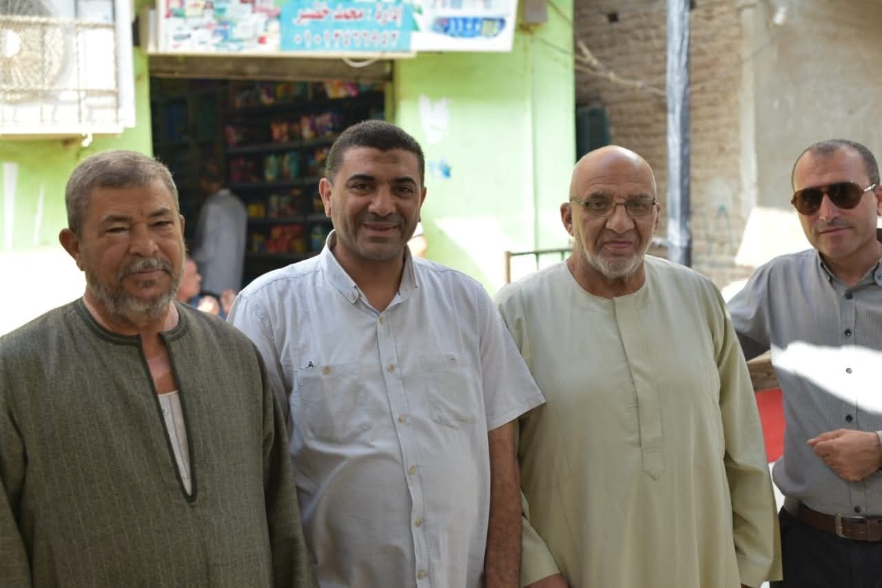 ناخبو منشأة القاطر يواصلون المشاركة في العرس الإنتخابي بمدرسة الشهيد محمد سمير