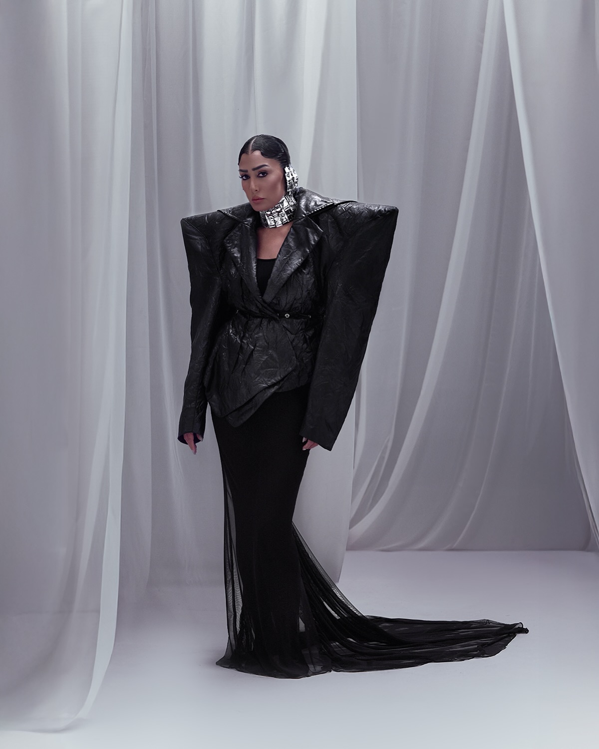 غادة عبد الرازق تتصدّر التريند بإطلالة صادمة شاهد جلسة تصوير..صور