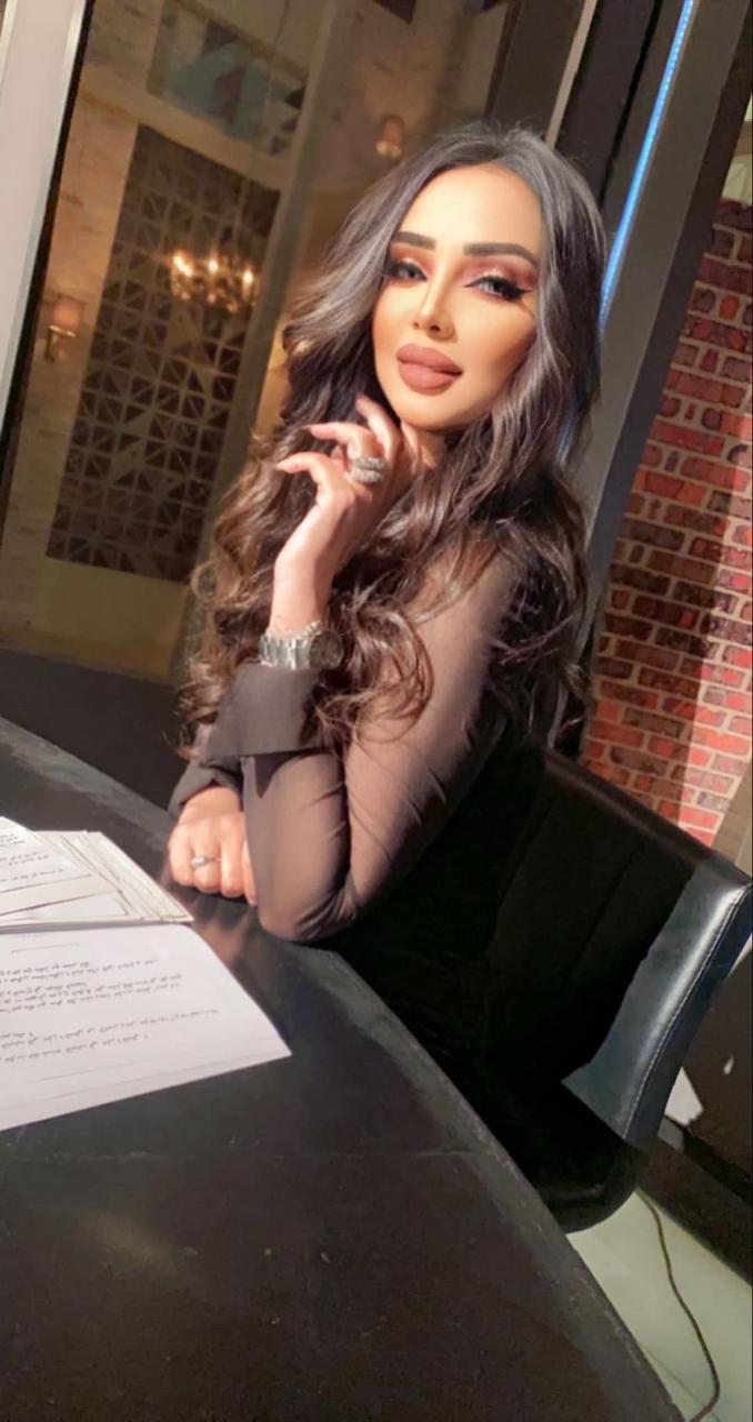 الإعلامية إيمان الصاوي