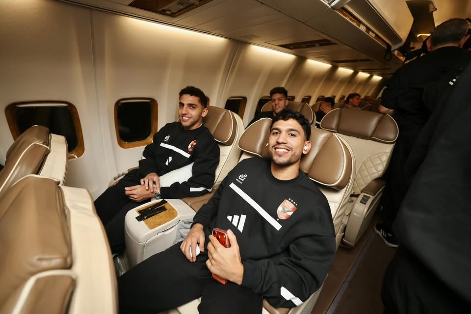 بعثة الأهلي تغادر المغرب بعد التعادل أمام الجيش الملكي في دوري الأبطال