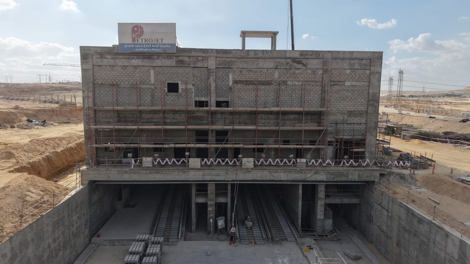 النقل تكشف صورا جديدة للمرحلة الأولى من الخط الرابع لمترو الأنفاق