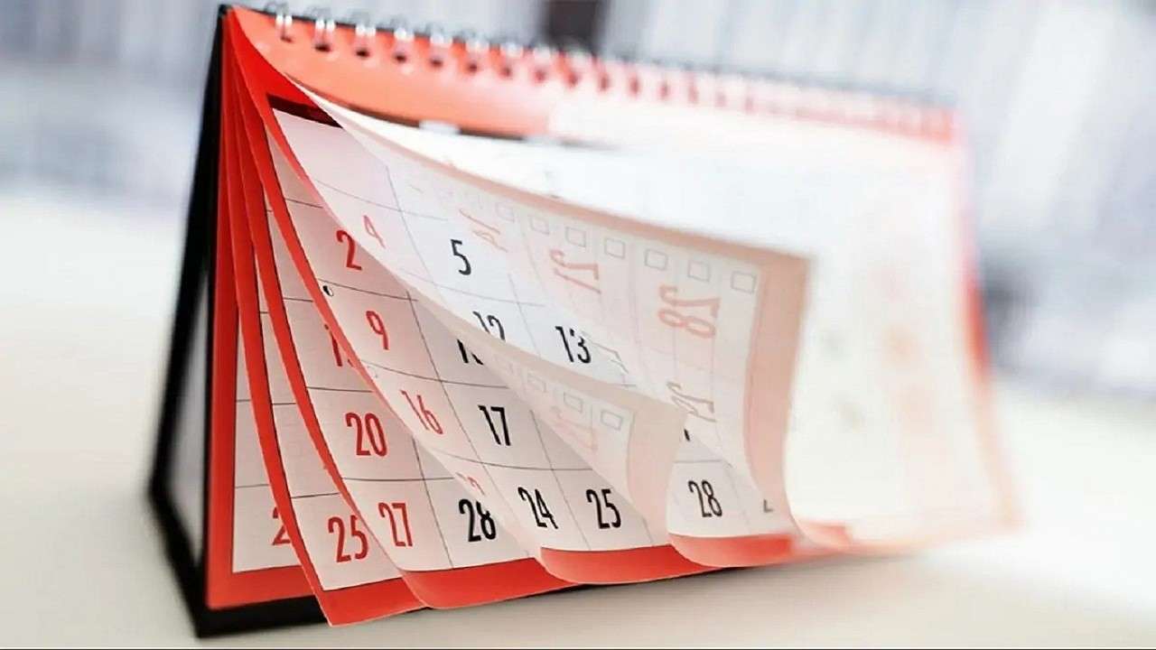 فلكيا.. موعد إجازة عيد الفطر 2025 وعدد أيامها