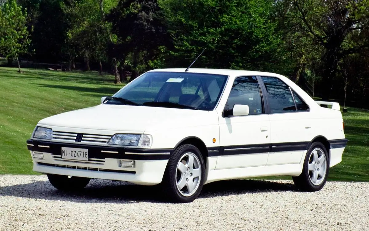 Peugeot-405-T16-1_638_060127.jpg