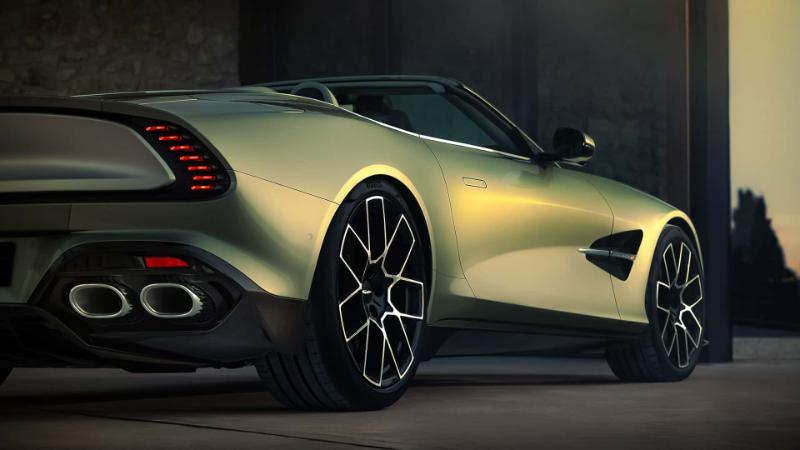 aston-martin-vanquis_638_032613.jpg