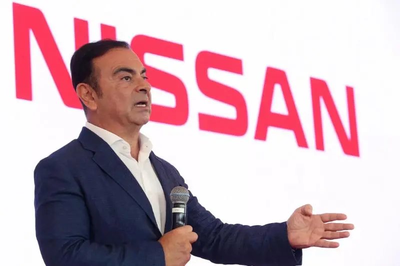 carlos-ghosn2_638_060529.jpg