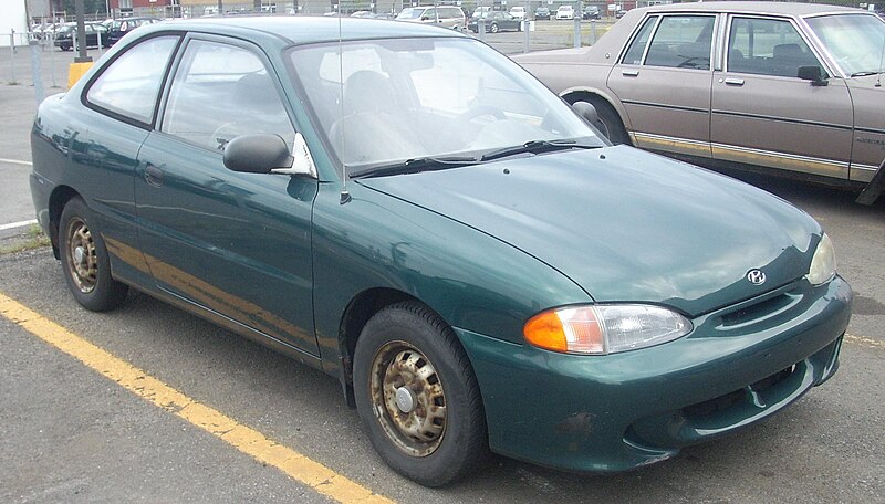 '96_Hyundai_Accent_H_638_110428.jpg