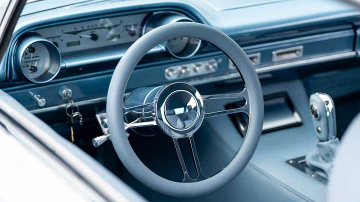 ford-galaxie-interio_798_011624.jpg