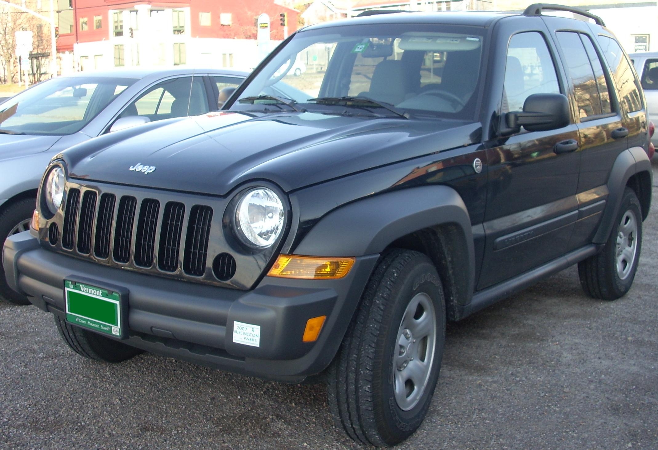 2005-07_Jeep_Liberty_638_062736.jpg