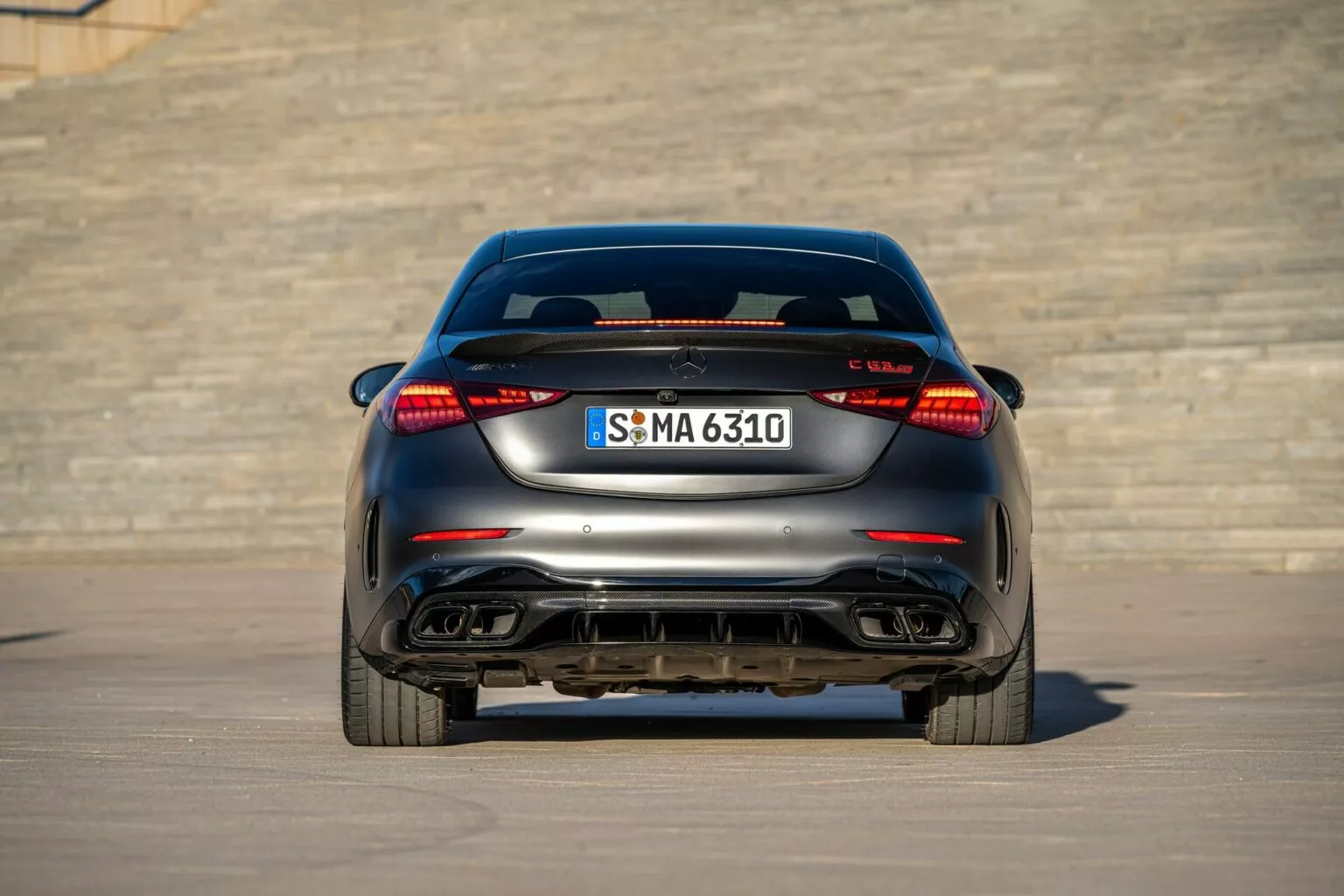 Mercedes-AMG-C-63-S-_798_064218.jpg
