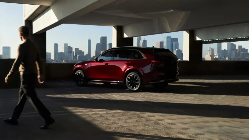 2025-mazda-cx-90-scu_638_082942.jpg