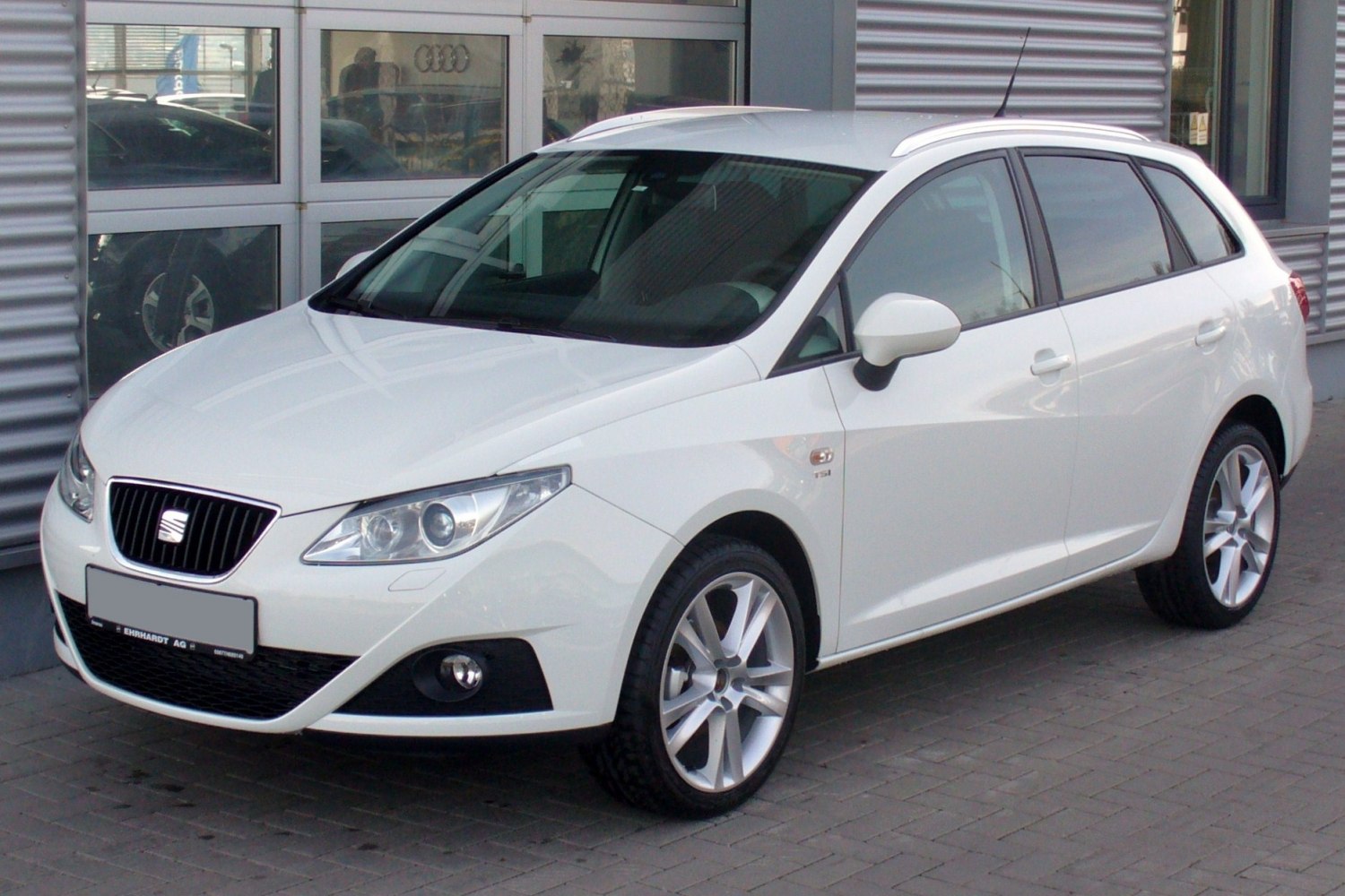 seat-ibiza-iv-st_638_112046.jpg