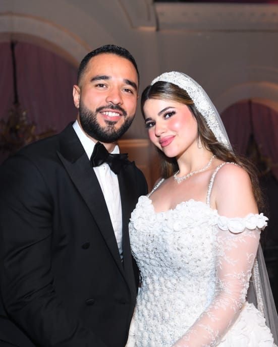 أبنة محمد فؤاد في حفل زفافها