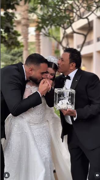 أبنة محمد فؤاد في حفل زفافها
