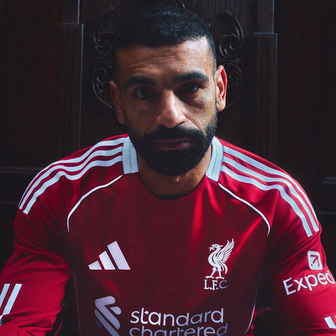 محمد صلاح بقميص ليفربول الجديد